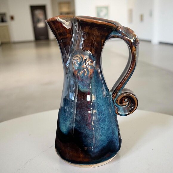 Irish COLM DE RIS Pitcher Jug Vase Irish Studio Art Pottery Celtic Ireland 7-1/2 - Picture 13 of 13